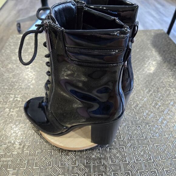 🐢 MICHAEL MICHAEL KORS Rosario Lace-up Bootie In Black Patent Leather 8.5 LN! - Picture 12 of 16